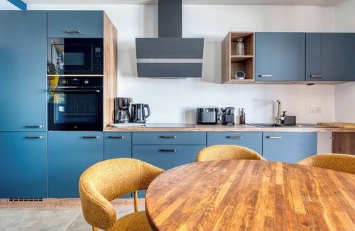 Saint-Gilles-Croix-de-Vie House | Cocon Les Bains de Mer 4p: Cottage, walk to beach & center