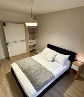 Quartier Chorier-Berriat Apartment | Cocon Lumineux Neuf 3 Chambres Fibre Balcon