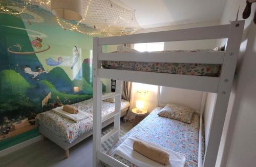 Coupvray Apartment | Cocon magique - 10min Disneyland parking privé idéal famille