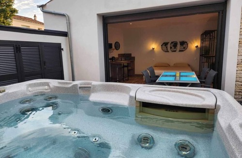 Andilly Cottage | Cocon Pour 2 Avec Jacuzzi