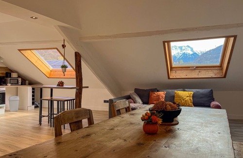 Albertville Apartment | Cocon sous les toits