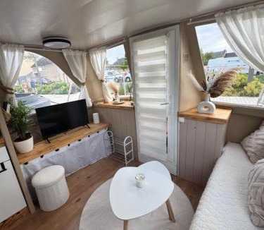 Montargis Boat Rental | Cocon sur l eau