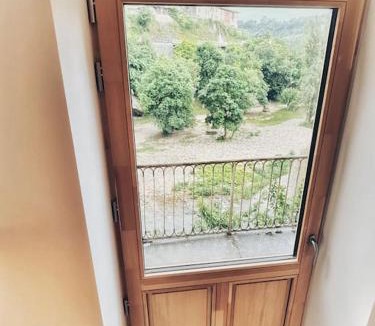 Pont-en-Royans Apartment | Cocon suspendu