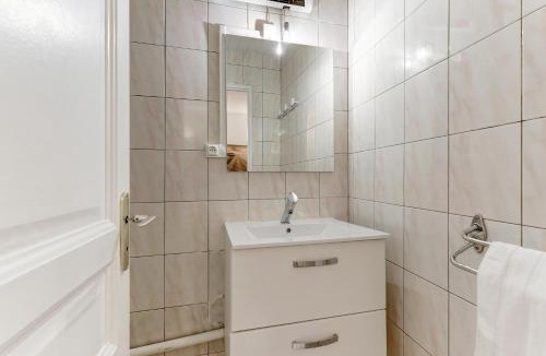 Neris-les-Bains Apartment | Cocon Thermal - Proche des Thermes