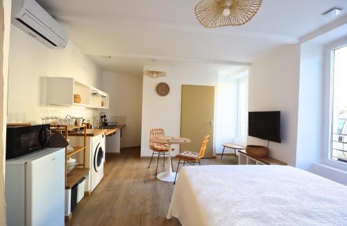Camaret-sur-Aigues Apartment | Cocon Zen & Accessible - WIFI - NETFLIX - PRIME - CLIM