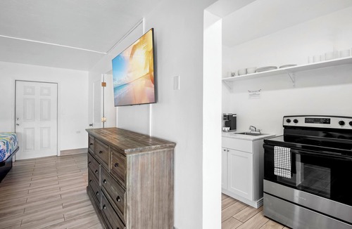 Marathon Hotel | Coconut Cay Resort & Marina