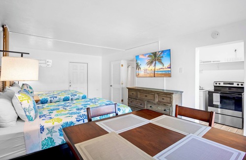 Marathon Hotel | Coconut Cay Resort & Marina