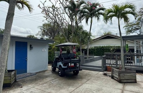 Downtown Fort Lauderdale Cottage | Coconut Cottage 1 bed & 1 bath