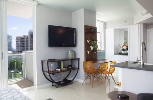 Coconut Grove Apartment | Coconut Grove:10th Fl Studio-Parking Included