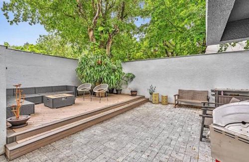 Coconut Grove House | Coconut Grove Haven Family
