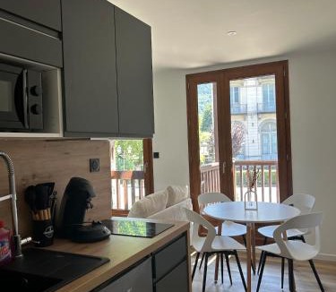 Bagneres-de-Luchon Apartment | Cocoon au pied des montagnes