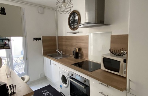 Les Arceaux Apartment | cocoon facing the arches