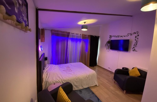 Semoy Apartment | Cocoon Room - Jacuzzi