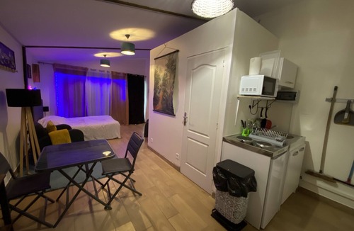 Semoy Apartment | Cocoon Room - Jacuzzi