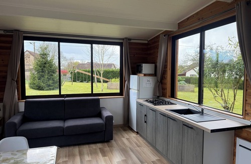 Heloup Bed & Breakfast | Cocoon-style wooden accommodation with breakfasts included