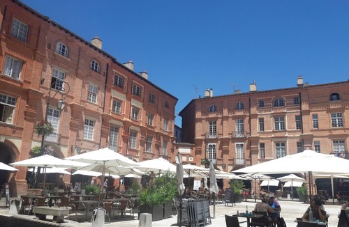 Montauban Apartment | COCOONING atmosphere in Historic Center