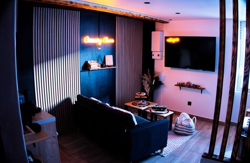 Tain-l'Hermitage Apartment | CocooningRoom, Tain L'hermitage