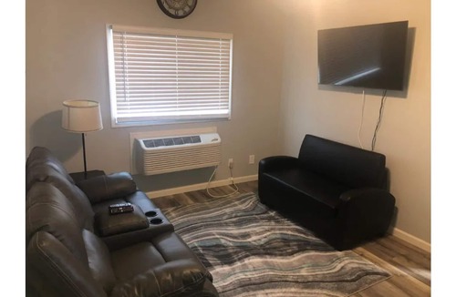 Cody House | Cody Suite 2