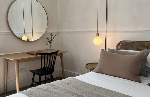 Rowen Bed & Breakfast | Coed Mawr Hall