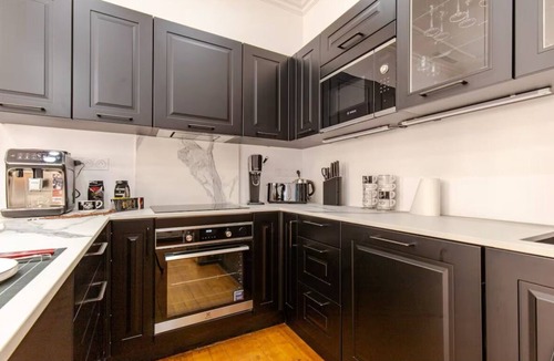Saint - Aubin - Dupuy Apartment | Cœur Capitol -Parking -Clim -Elevator -Subway -122m² -At the heart of Capitol Hill