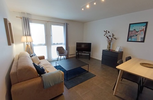 La Madeleine Apartment | Coeur Courrouze - Appartement 2 chambres avec parking