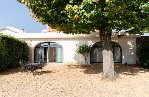 Magalas House | Coeur Cristal - Maison de maître & Ecolodge avec piscine et jardin