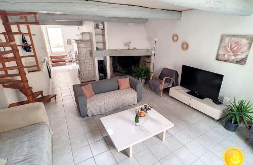 Fitou House | Coeur de Fitou Maison de village atypique avec terrasse