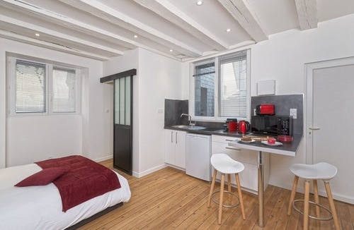 Downtown Angers Apartment | Coeur de Ville, Quiet and cozy apartment, floor 2