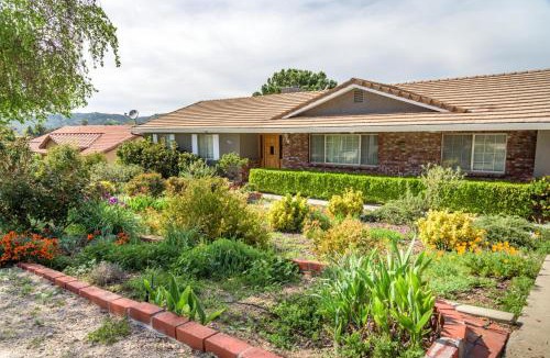 Paso Robles House | COF (Circle of Friends) House