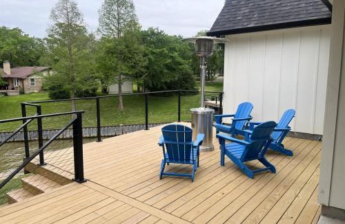 Malakoff House | Coffee Cove on Cedar Creek