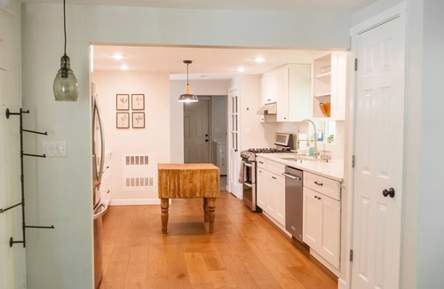 Chesterton Cottage | Coffee Creek Retreat