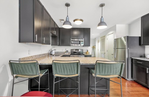 12 South Apartment | Coffee Shops, Restaurants, Bars, and Boutiques, just steps away , FREE parking each unit has a balcony overlooking 12 south.