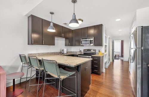 12 South Apartment | Coffee Shops, Restaurants, Bars, and Boutiques, just steps away , FREE parking each unit has a balcony overlooking 12 south.