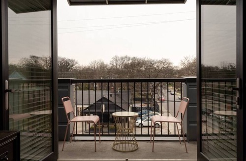 12 South Apartment | Coffee Shops, Restaurants, Bars, Salons and Boutiques, just steps away.