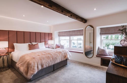 Cartmel Bed & Breakfast | Coffee & Stays at Cartmel Square