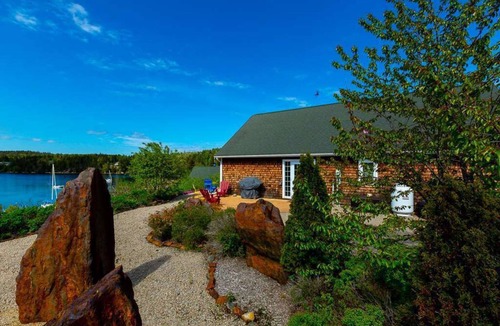 Upper Blandford Cottage | Coffee With A View Of Deep Cove