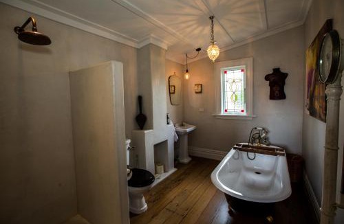 Whitianga House | Coghill Cottage