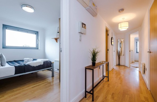 Edgbaston Apartment | Cohost Partners - Elegant Escape Broadway