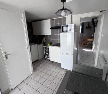 Pont-du-Chateau Apartment | coin tranquille