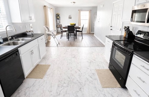 Huntcliff House | Cola Cozy Homes near Ft Jackson