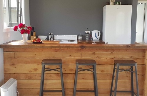 Colac Bay House | Colac Bay, Beach Front Sea Views