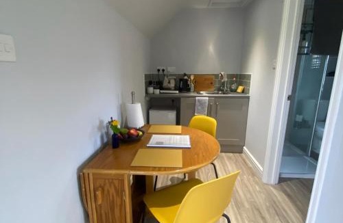 Warminster Bed & Breakfast | Cold Kitchen View