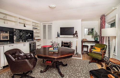 Philipstown House | Cold Spring Village Maisonette with Pool