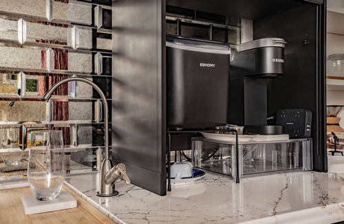 Philipstown House | Cold Spring Village Maisonette with Pool