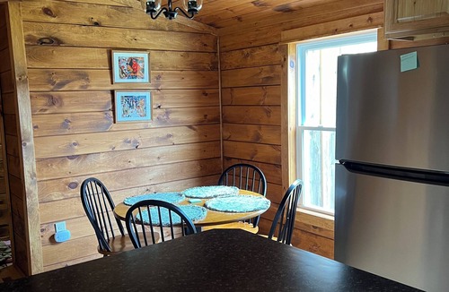 Scott Cabin | Coldbrook Cabin Homer, NY Finger Lakes, Fields & Colleges