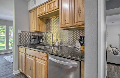 Cape Royale Cottage | Coldspring Cottage < 1 Mi to Lake Livingston!