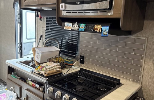 Clarksville House | Coleman 202 RD travel trailer. Located on the owner's lakefront property!