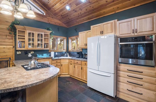 Angel Fire Cabin | Coleman Velo - Secluded Rustic Cabin