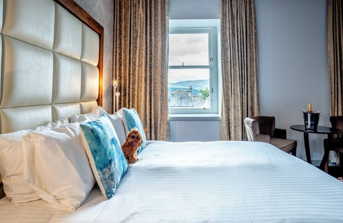 Stirling Hotel | Colessio