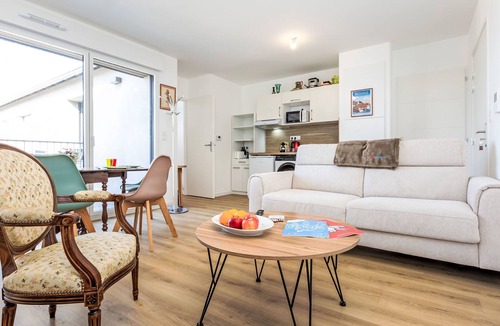 Saint-Coulomb Apartment | Colette by Interhome